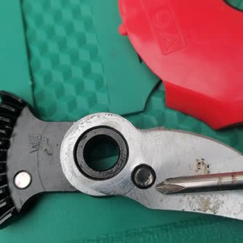 Kırılan Makas, Geciken Parça Ve Şeffaf Olmayan Servis Süreci Mağduriyeti