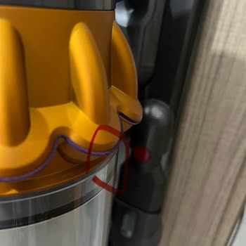 Dyson V15 Süpürgede Erken Parça Sorunu Ve Yetersiz Müşteri Desteği