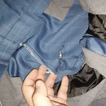 Defolu Ve Kullanılmış Takım Elbise Satışı, İlgisiz Müşteri Hizmetleri