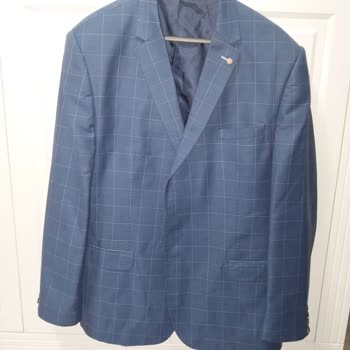 Defolu Ve Kullanılmış Takım Elbise Satışı, İlgisiz Müşteri Hizmetleri