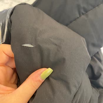 Pull Beardan Aldığım Mont Defolu Çıktı Değişim İçin Müşteri Hizmetlerine Ulaşamıyorum