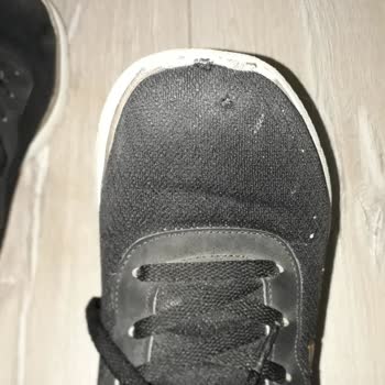 Kısa Sürede Deforme Olan Skechers Ayakkabıya Karşı İlgisiz Müşteri Hizmeti Ve Mağaza Yaklaşımı