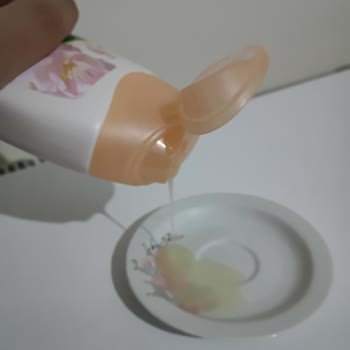 Palmolive Shower Gel Spoiled Despite 2027 Expiration Date