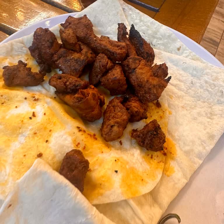 Soğuk Ve Sert Yemek Hayal Kırıklığı Yarattı