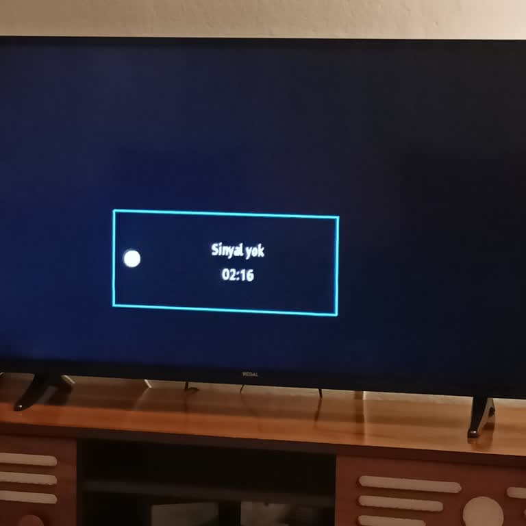 Sürekli Yaşanan Akşam Saatleri İnternet Ve TV Kesintileri İle Yetersiz Çözüm Süreci