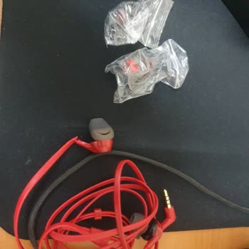 Yanlış Ve Hasarlı Kulaklık Gönderildi Mağduriyetim Giderilsin