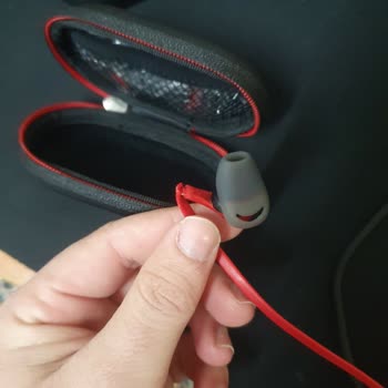 Yanlış Ve Hasarlı Kulaklık Gönderildi Mağduriyetim Giderilsin