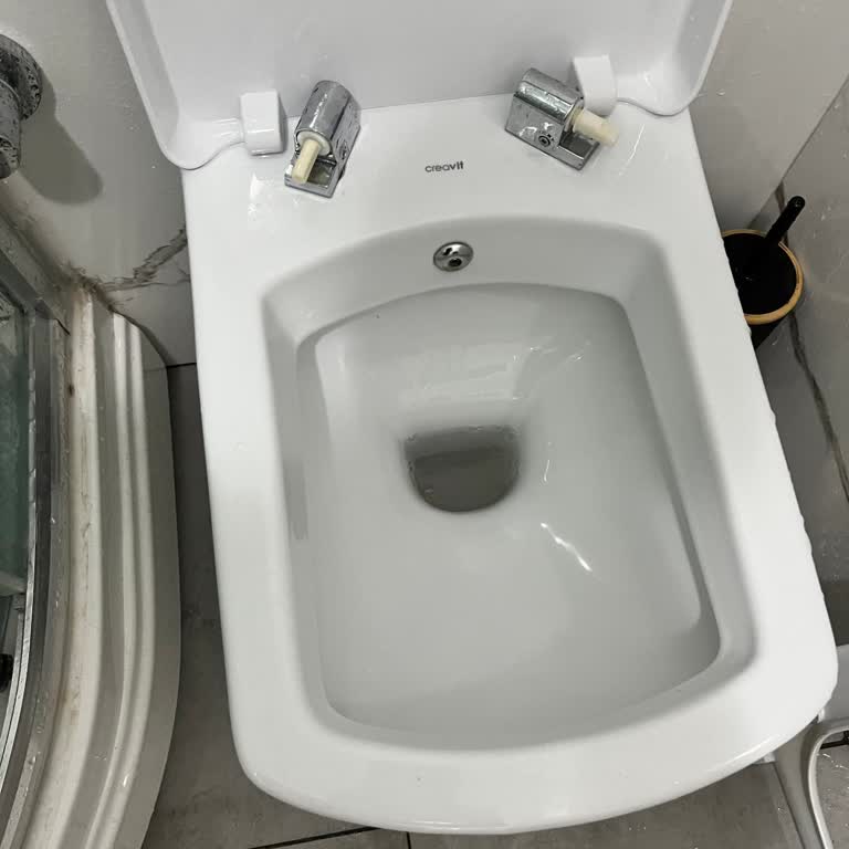 Creavit Klozet Kapaklarında Sürekli Yerinden Çıkma Ve Güven Sorunu