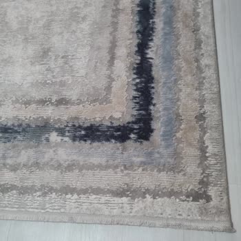 Yıkanmamış Halı Ve Sigara Yanığı İle Mağduriyet Yaşadım