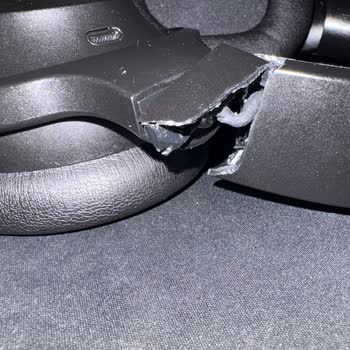 Dayanıklı Diye Aldığım Kulaklık Normal Kullanımda Aniden Kırıldı