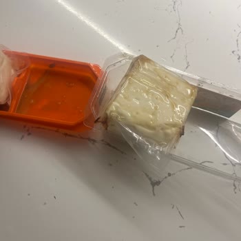 Migros Hemen’den Küflü Ve Bozuk Peynir Teslimatı