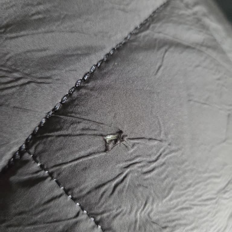 Defolu Mont İçin Stokta Olmasına Rağmen Değişim Yapılmıyor