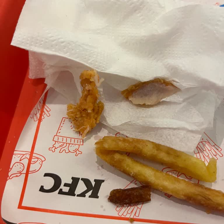 KFC Kentpark Şubesinde Uzun Bekleme Ve Bozuk Ürünlerle Yaşanan Hayal Kırıklığı