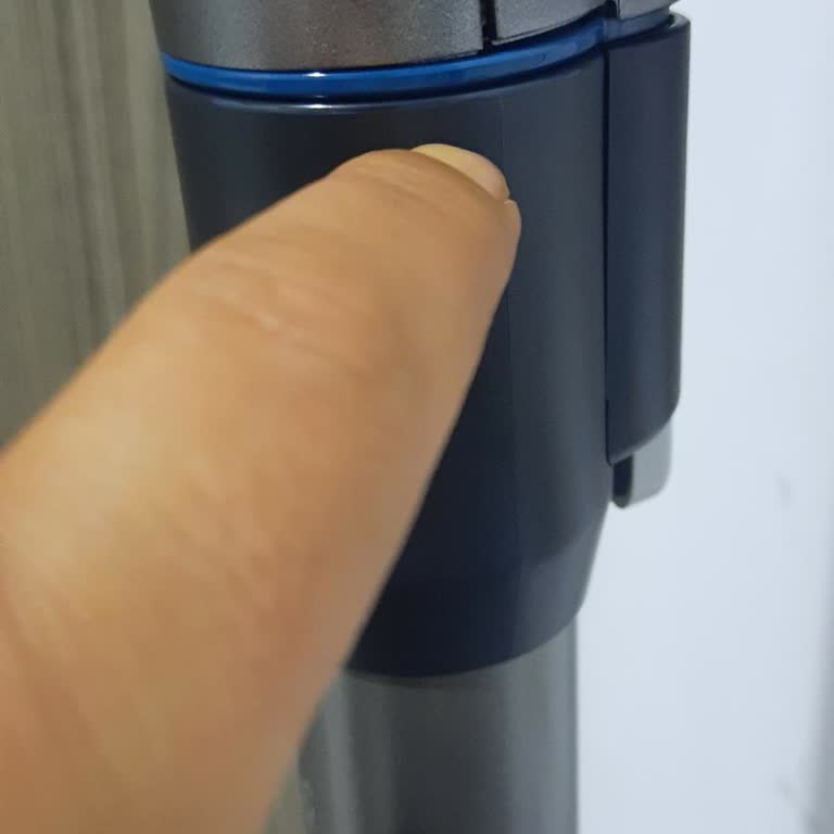 Philips Kablosuz Süpürgede Gövde Sallanması Ve Olası Kırılma Riski