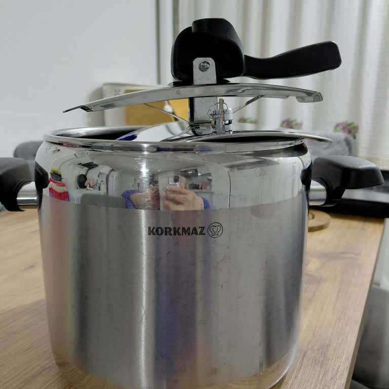 Korkmaz Mutfak Eşyaları Düdüklü Tencere Patladı, Güvenlik Riski Oluştu!