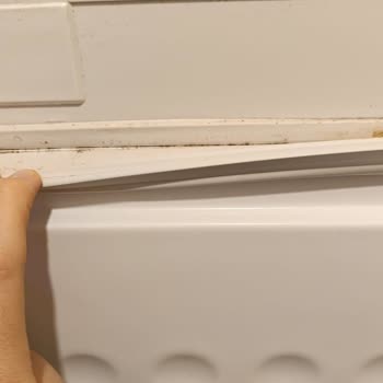 Garantisi Devam Eden Derin Dondurucuda Çatlak Ve Paslanma Sorunu