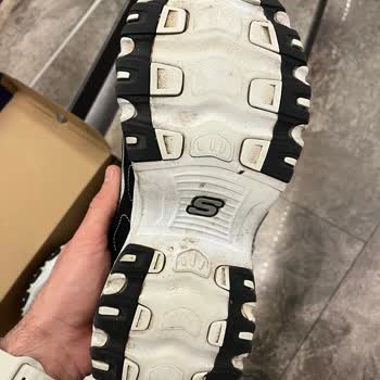 Skechers Ayakkabıda Kısa Sürede Deformasyon Ve Olumsuz İnceleme Sonucu