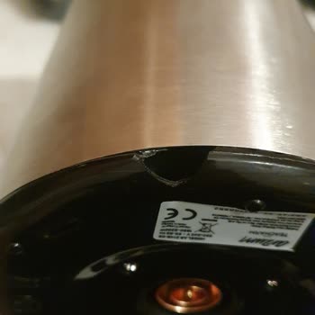 Hasarlı Çay Makinesi Ve Güven Sarsıcı Deneyim