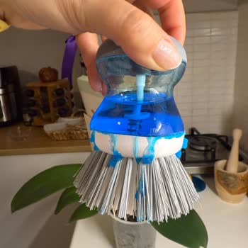 Yeni Alınan Bulaşık Fırçası Deterjan Haznesinden Sızdırıyor İade Talebim Var