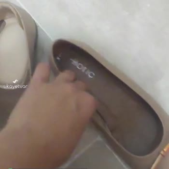 Hotiç Ayakkabıdan Anlamıyor, Ayağımızı Acıtıyor