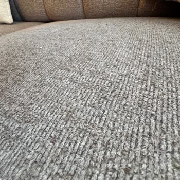 Koltukta Tüylenme Ve İlgisiz Servis Nedeniyle Mağduriyet