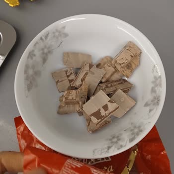 Kare Çikolata Ürünlerinde Sürekli Bozukluk Ve Güven Kaybı Yaşıyorum