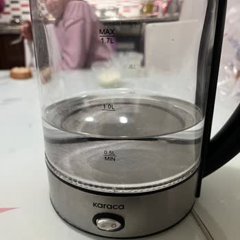 Karaca Bitki Çayı Makinesinde Çatlaklar ve Kırıklar