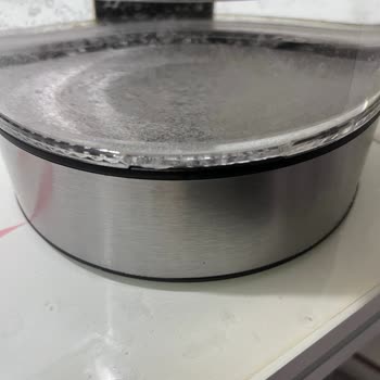 Karaca Bitki Çayı Makinesinde Çatlaklar ve Kırıklar