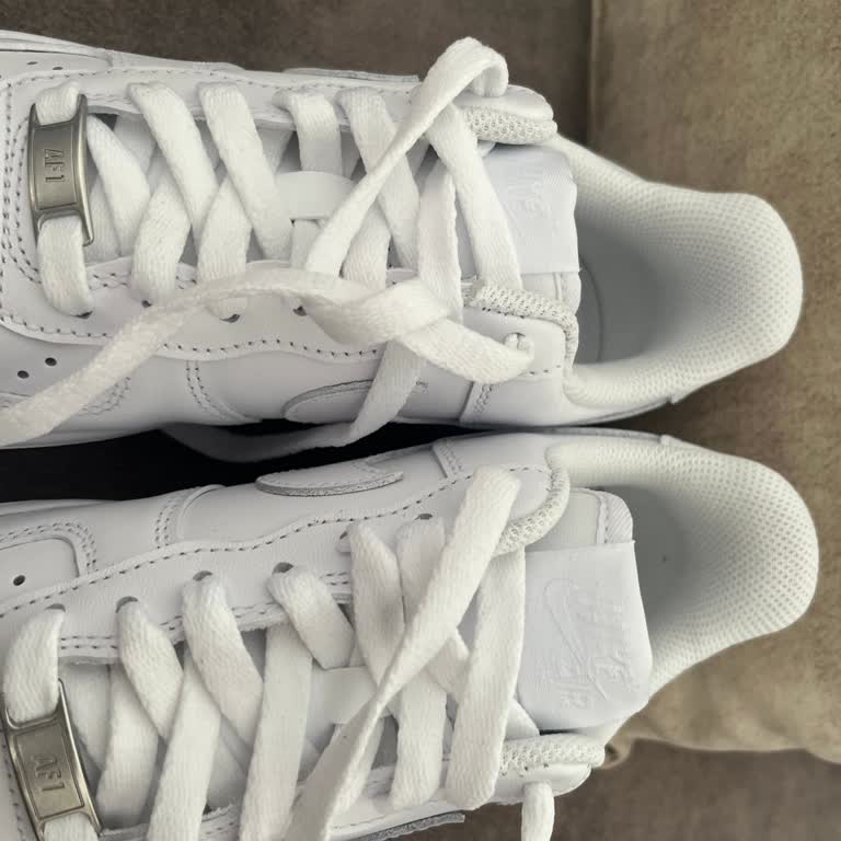 Farklı Boyda Ayakkabı Dilleriyle Gelen Ürün Ve Tekrar Yaşanma Endişesi