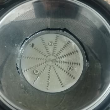 Sinbo Sj3137 Meyve Sıkacağı İçin Yedek Rende Parçası Bulunamıyor, İletişim Yok