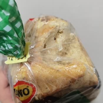 A101'den Aldığım UNO Ekmekte Hijyen Sorunu Ve Eksik Dilimler!