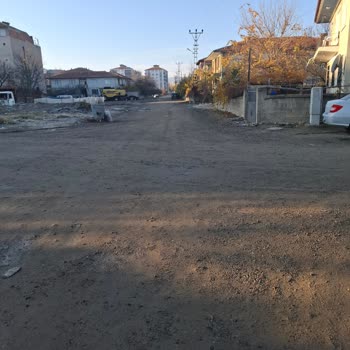 Yıllardır İhmal Edilen Yollar Ve Temizlik Sorunu İçin Acil Çözüm İstiyoruz