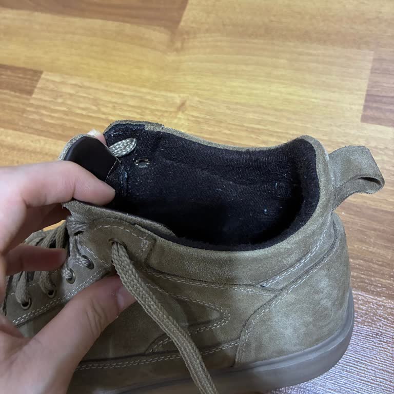 Derimod Ayak Sağlığını Olumsuz Etkileyen Ayakkabı Ve Yetersiz Müşteri Hizmeti!