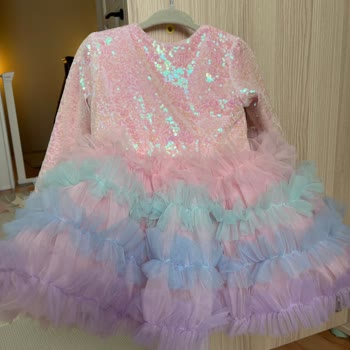 Elbisede Hijyen Sorunu Ve Müşteri Hizmetlerinde Alaycı, Saygısız Yaklaşım