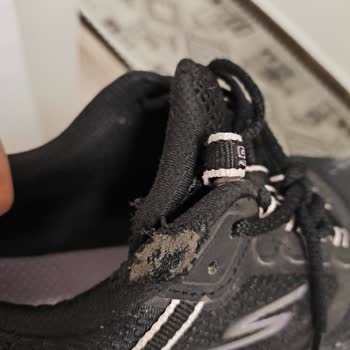 Skechers Ayakkabı 2 Ayda Parçalandı, Değişim Talebi Reddedildi