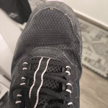 Skechers Ayakkabı 2 Ayda Parçalandı, Değişim Talebi Reddedildi