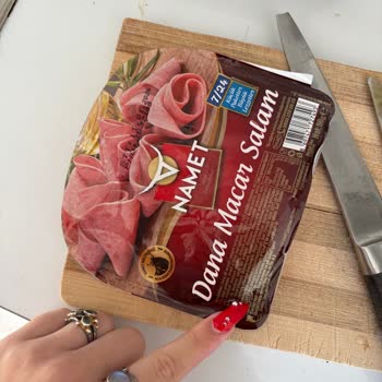 Namet Salamda Plastik Parçalar: Sağlığımız Tehlikede!