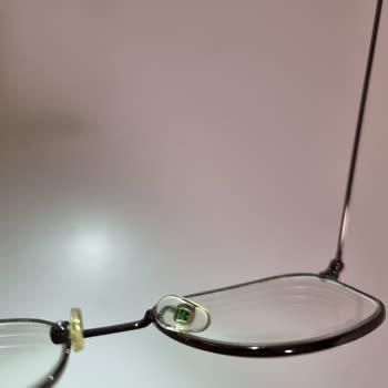 Gözlükte Kısa Sürede Oluşan Sararma Ve Hijyen Sorunu