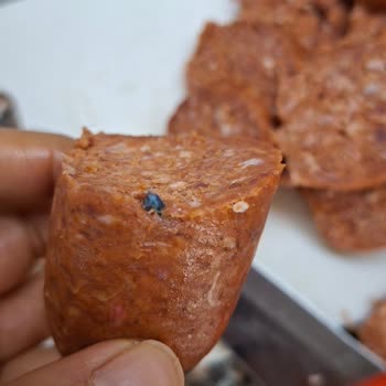 Metro Market'ten Aldığım Sucukların İçinden Poşet Parçaları Çıktı: Sağlık Ve Güvenlik Endişesi