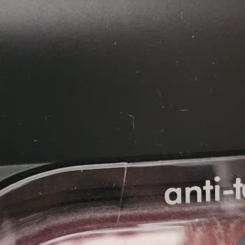 Sıfır Ürün Kutusundan Çizik Ve Kırık Parçalar Çıktı, Çözüm Sunulmuyor