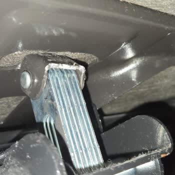 Garanti Kapsamında Olmasına Rağmen Koltuk Mekanizması Değişimi Reddedildi