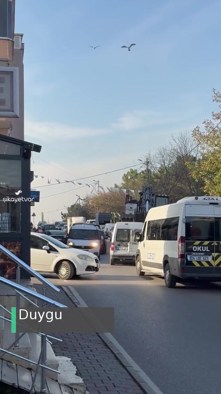 İstanbul Büyükşehir Belediyesi Acil Hız Kesici Lazım! videonun kapak resmi