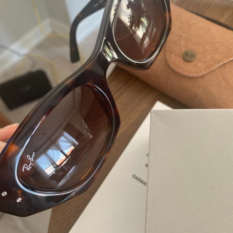 Orijinalliği Şüpheli Gözlük Ve Yetersiz Müşteri Hizmeti