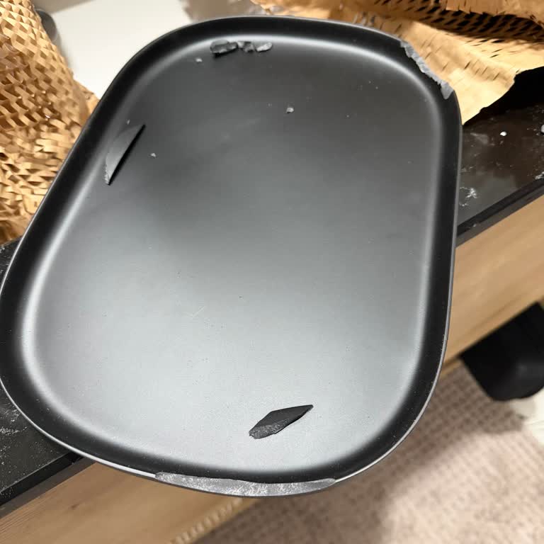 Kargoda Kırılan Ürün İçin İade Ve Çözüm Sunulmaması