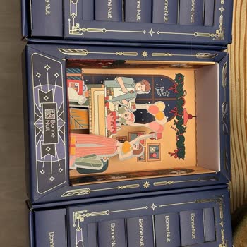 Doğum Günü Hediyesi Yerine Yanlış Temalı Kutu Gönderildi!