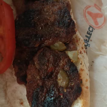 Köfteci Yusuf Eksik Ve Yanık Ürünle Gelen Siparişe Acil Çözüm Bekliyorum