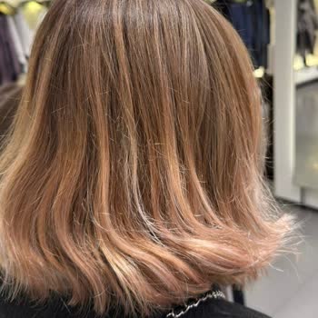 Saç Boyama Sonrası Ağır Zarar Ve Yüksek Ücret Mağduriyeti