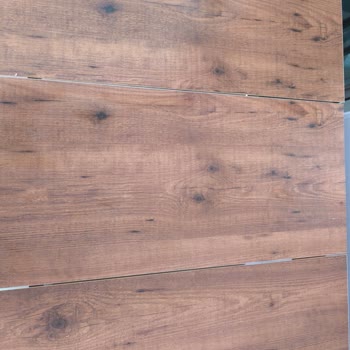 Yırtık Sandalyeler İçin Çözüm Beklerken Mağduriyetim Giderilmiyor