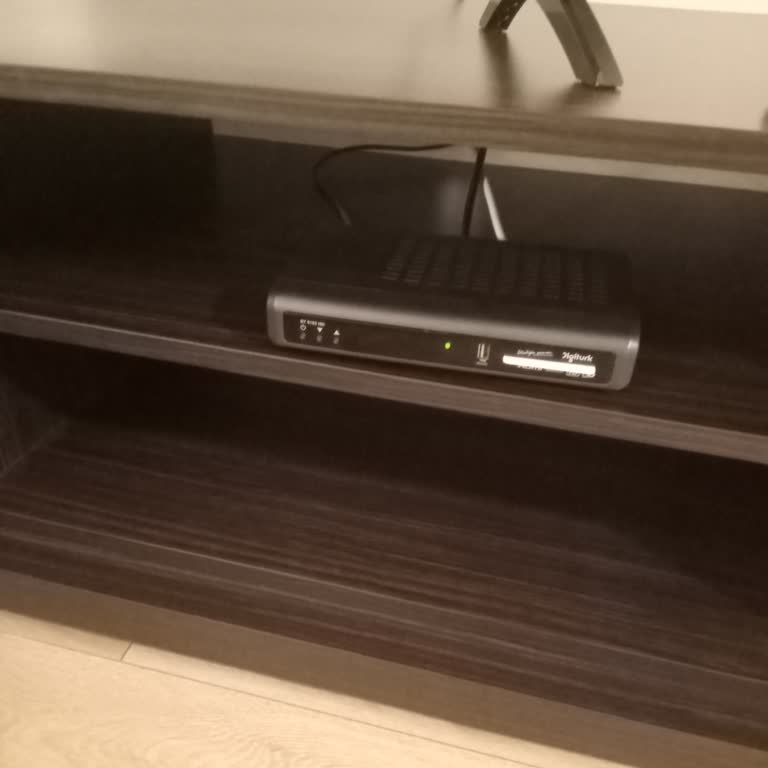 Yayın Kesintisi Ve Yüksek Servis Ücreti Mağduriyeti Yaşıyorum