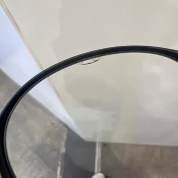 Yüksek Bedelli Gözlükte Garanti Eksikliği Ve Cam Çatlağı Mağduriyeti